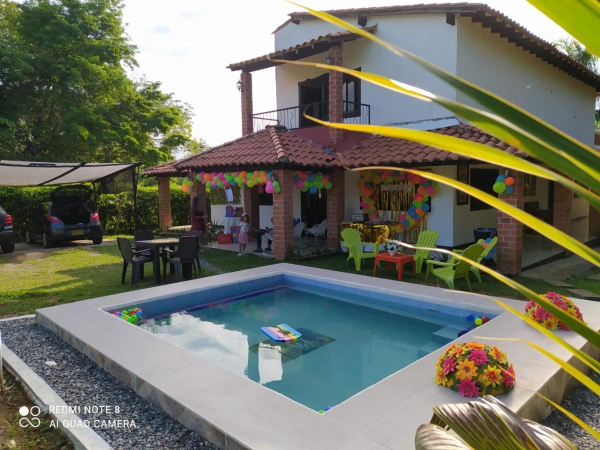 Casa Campo Emaus Caucasia Kültér fotó