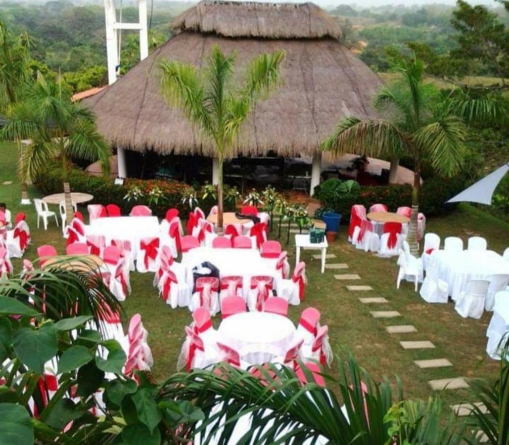 Casa Campo Emaus Caucasia Kültér fotó