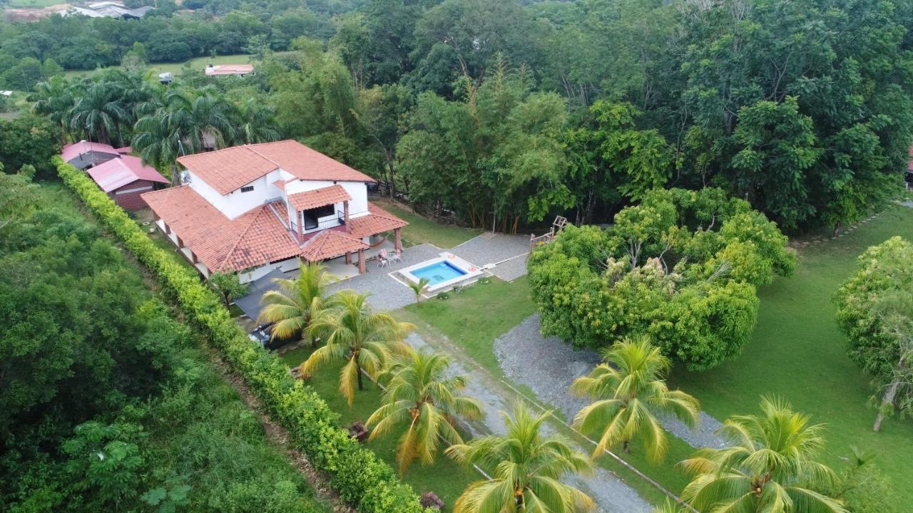 Casa Campo Emaus Caucasia Kültér fotó