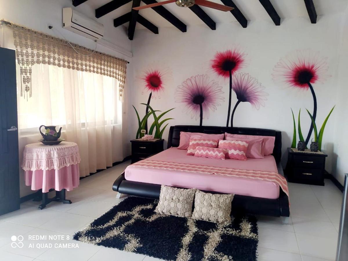 Casa Campo Emaus Caucasia Kültér fotó